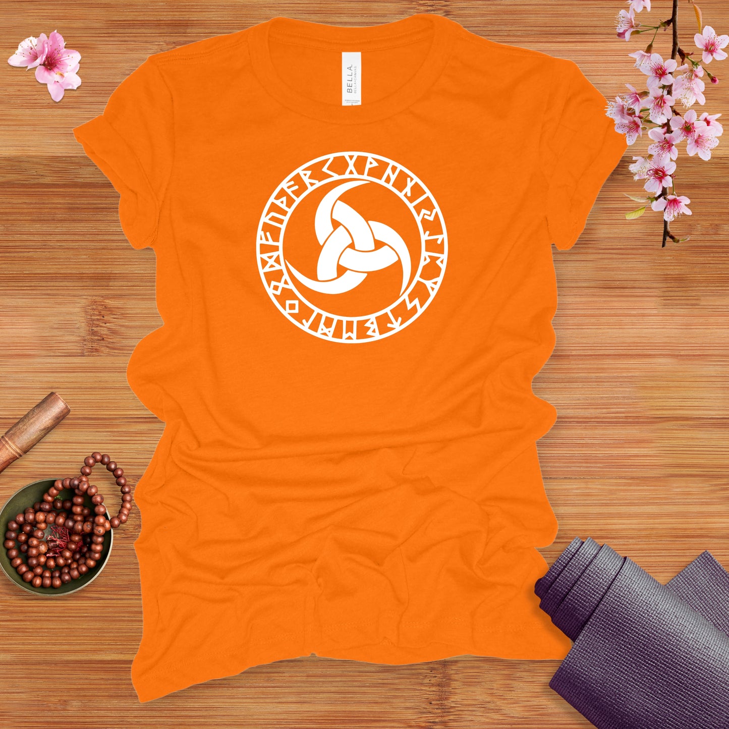 Triskele White Fitted