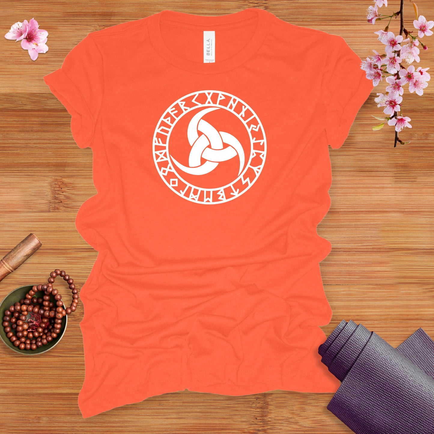 Triskele White Fitted