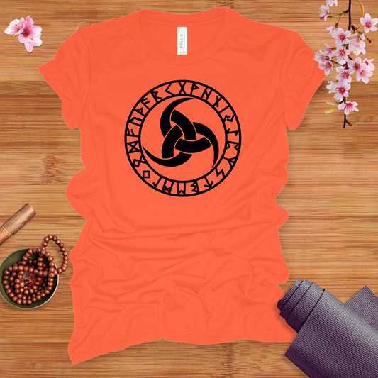 Triskele Black Fitted