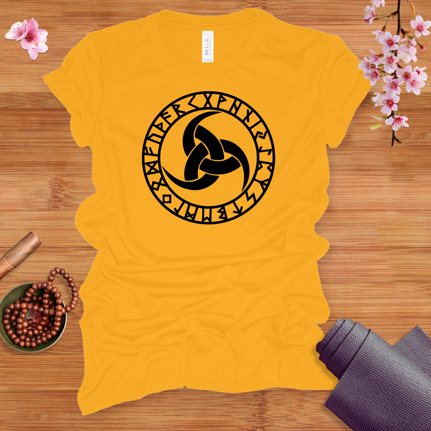 Triskele Black Fitted