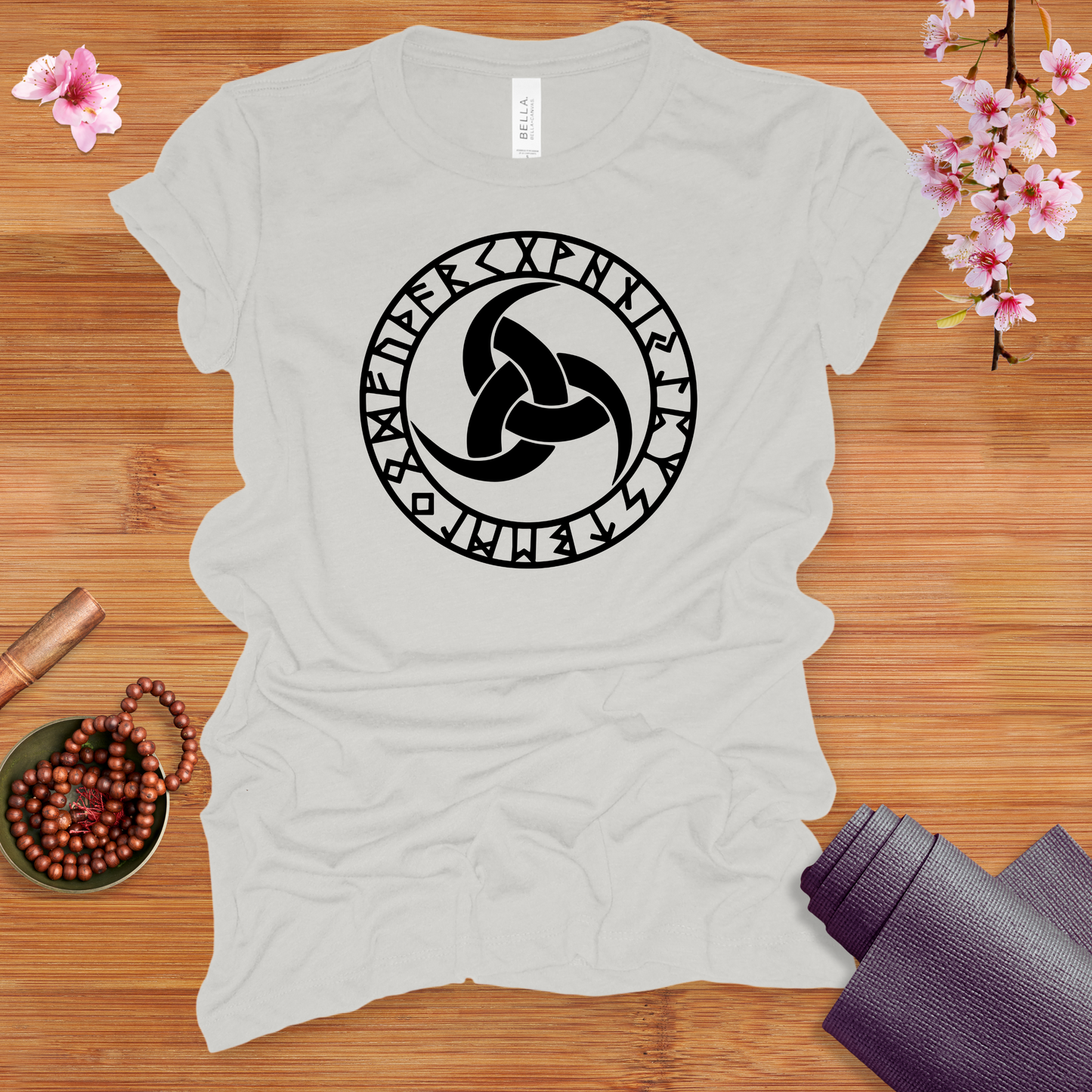 Triskele Black Fitted